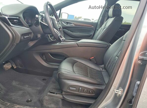 5GAEVCKW7PJ141535 2023 BUICK ENCLAVE Серебряный Вид салона спереди