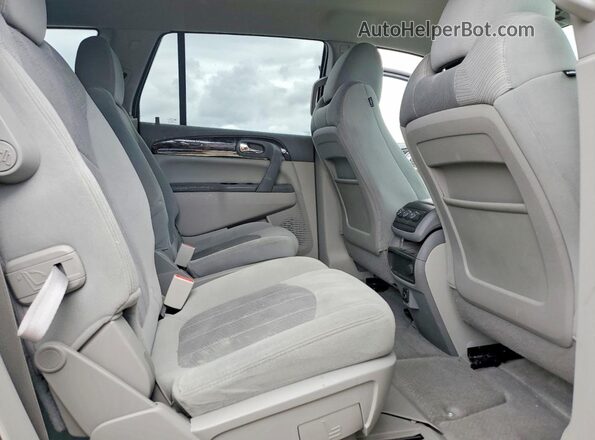 5GAKRAKD0HJ273662 2017 BUICK ENCLAVE Белый Вид задней части салона