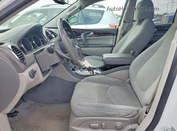5GAKRAKD8HJ314930 2017 BUICK ENCLAVE Белый Вид салона спереди