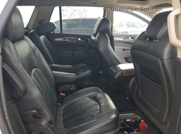 5GAKRBKD2GJ329251 2016 BUICK ENCLAVE Белый Вид задней части салона