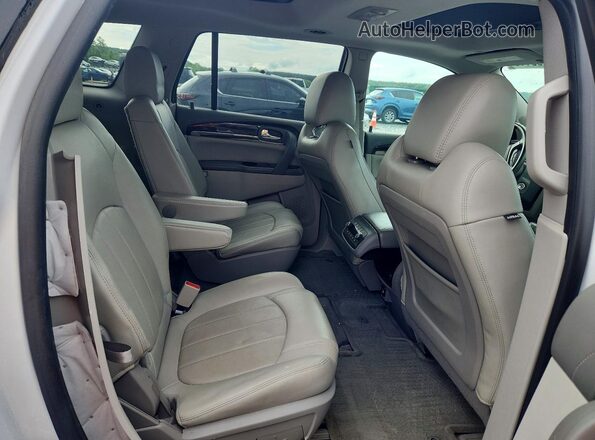 5GAKRCKD3HJ230672 2017 BUICK ENCLAVE Белый Вид задней части салона