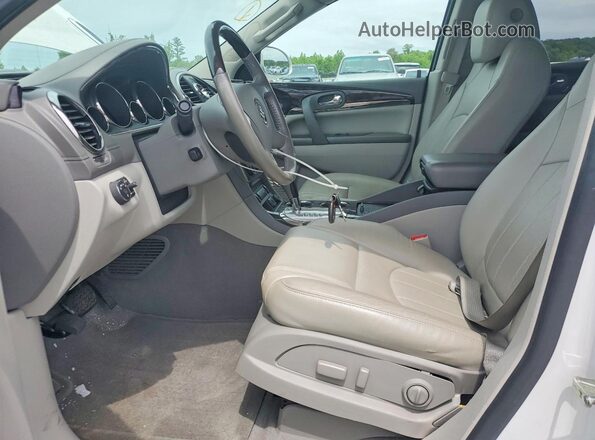 5GAKRCKD3HJ230672 2017 BUICK ENCLAVE Белый Вид салона спереди