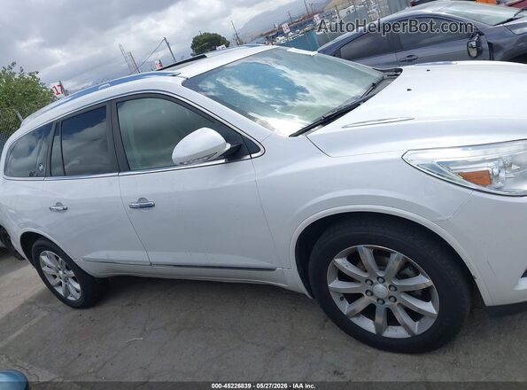 5GAKRCKD8HJ218226 2017 BUICK ENCLAVE Белый Вид задней части салона