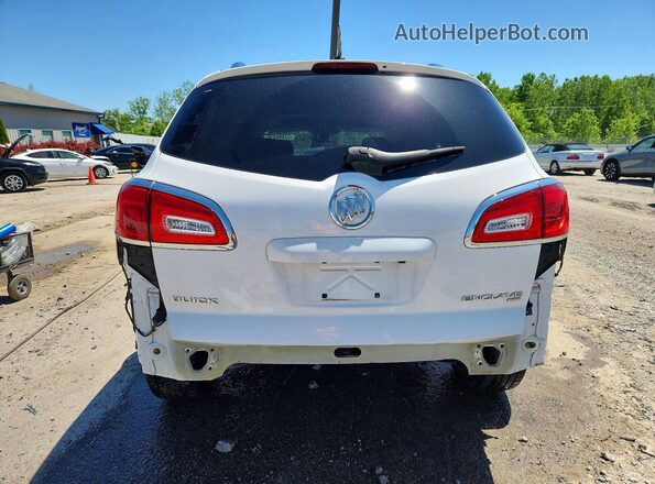 5GAKVBKD2HJ152133 2017 BUICK ENCLAVE Белый Вид сзади