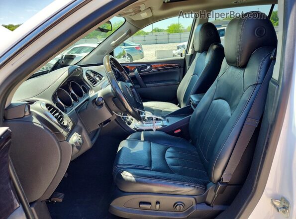 5GAKVBKD2HJ152133 2017 BUICK ENCLAVE Белый Вид салона спереди