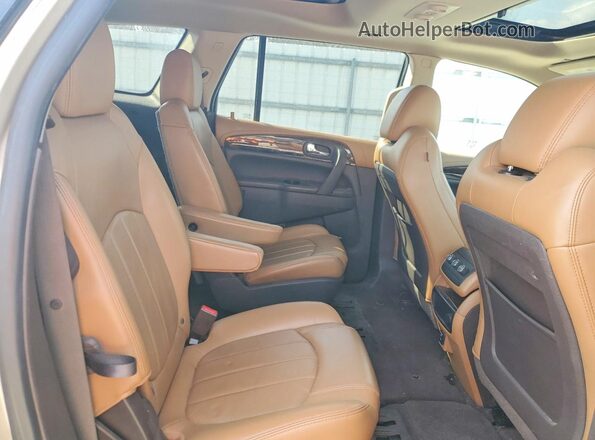 5GAKVBKD7GJ155396 2016 BUICK ENCLAVE Beige Вид задньої частини салону
