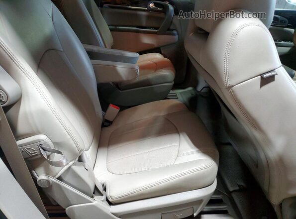 5GAKVCKD8HJ246734 2017 BUICK ENCLAVE White Вид задньої частини салону