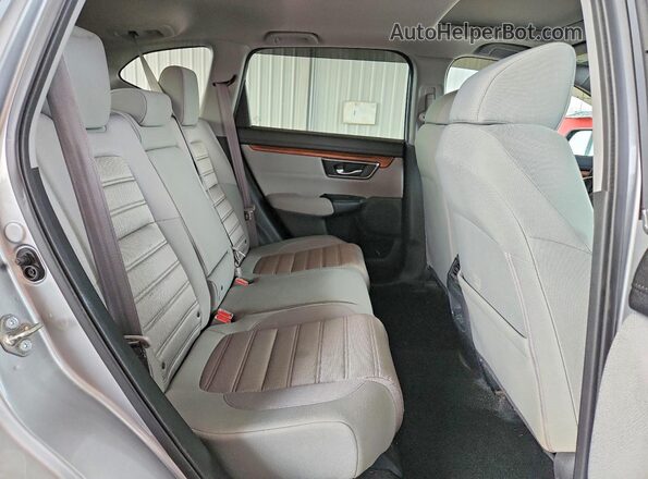 5J6RW2H57HL042297 2017 HONDA CR-V Серебряный Вид задней части салона