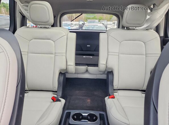 5LM5J6XC2SGL26536 2025 LINCOLN AVIATOR Синий Вид задних сидений