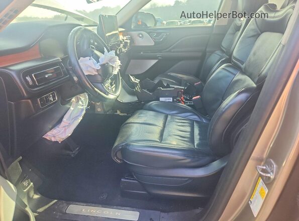5LM5J7WC6LGL16651 2020 LINCOLN AVIATOR Gray Front interior view