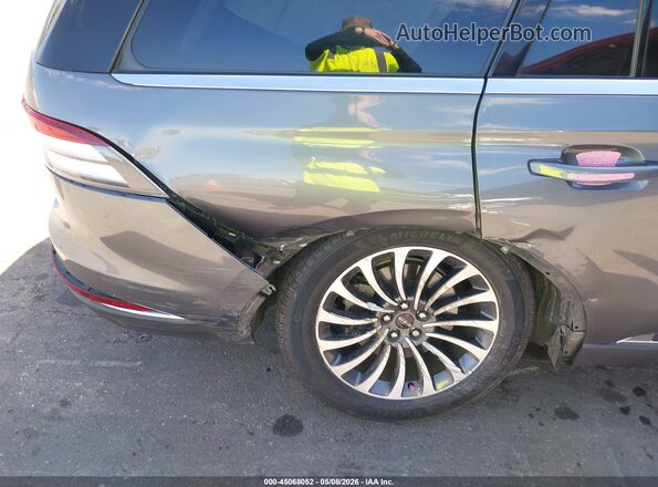 5LM5J7WC9MGL03829 2021 LINCOLN AVIATOR Серый Вид спереди