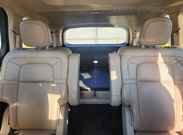 5LM5J7XC2LGL04267 2020 LINCOLN AVIATOR Коричневый Вид задних сидений