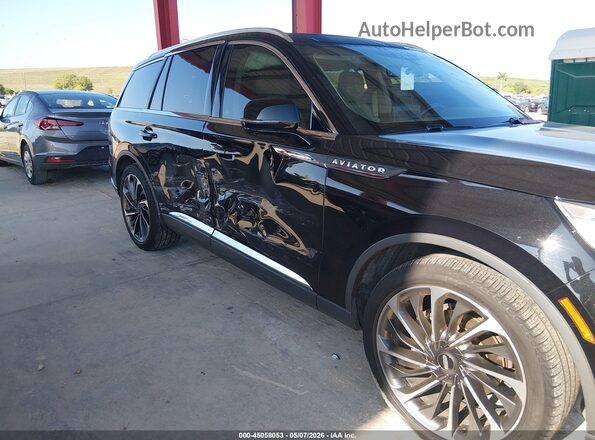 5LM5J7XC4LGL22687 2020 LINCOLN AVIATOR Black Widok z przodu