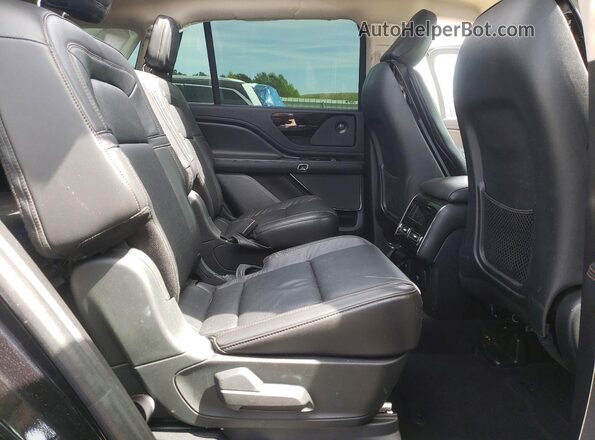 5LM5J7XC4MGL18477 2021 LINCOLN AVIATOR Black Widok wnętrza z tyłu