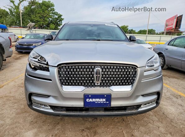 5LM5J7XC5LGL00567 2020 LINCOLN AVIATOR Серебряный Вид спереди