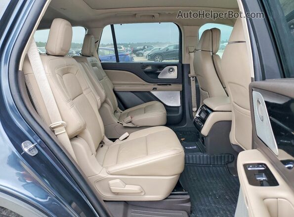 5LM5J7XCXNGL08182 2022 LINCOLN AVIATOR Blue Widok wnętrza z tyłu