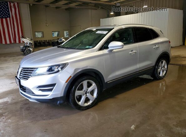 5LMCJ1D92HUL46671 2017 LINCOLN MKC Серебряный Передняя левая четверть