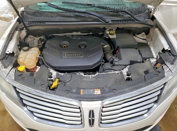 5LMCJ1D94GUJ21814 2016 LINCOLN MKC Белый Вид подкапотного пространства