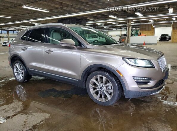 5LMCJ2C96KUL39799 2019 LINCOLN MKC Серый Передняя правая четверть