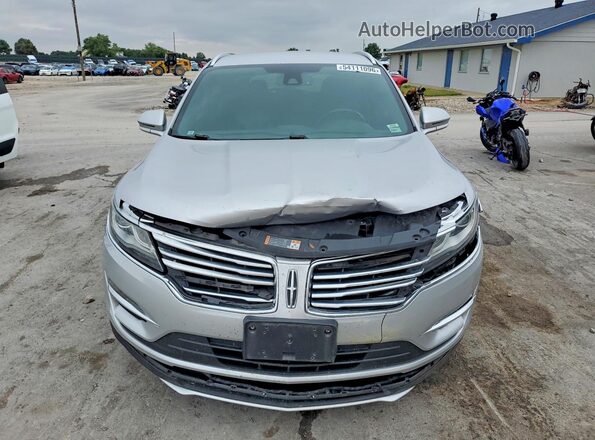 5LMCJ2C9XHUL00612 2017 LINCOLN MKC White Front view