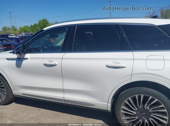 5LMCJ2D90LUL15644 2020 LINCOLN CORSAIR Белый Панорамный вид салона 360°