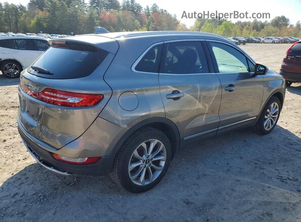 5LMCJ2D97HUL16958 2017 LINCOLN MKC Коричневый Задняя правая четверть