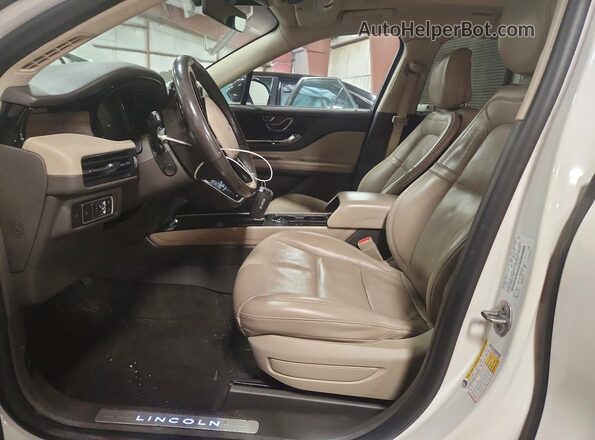 5LMCJ2D99LUL13987 2020 LINCOLN CORSAIR White Vista interior delantera