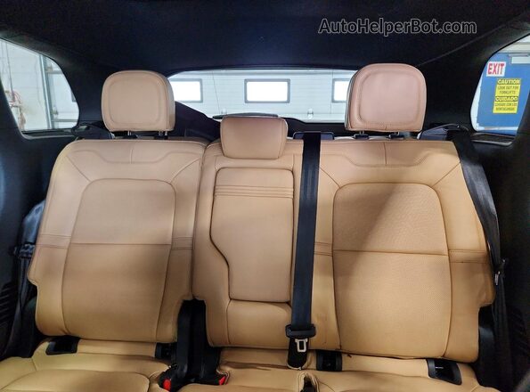 5LMCJ2DH2LUL08105 2020 LINCOLN CORSAIR Black Rear seats view