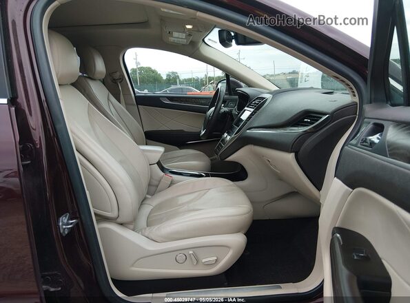 5LMCJ3D90KUL25675 2019 LINCOLN MKC Бордовый Вид салона спереди