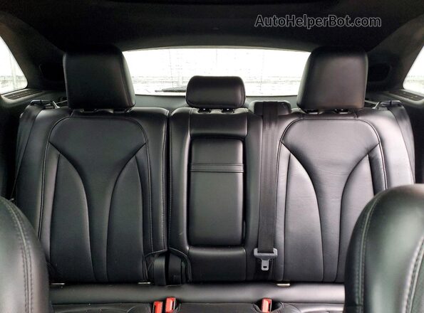 5LMCJ3D92KUL19182 2019 LINCOLN MKC Black Widok tylnych siedzeń
