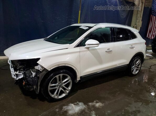 5LMCJ3D95KUL16499 2019 LINCOLN MKC Белый Передняя левая четверть