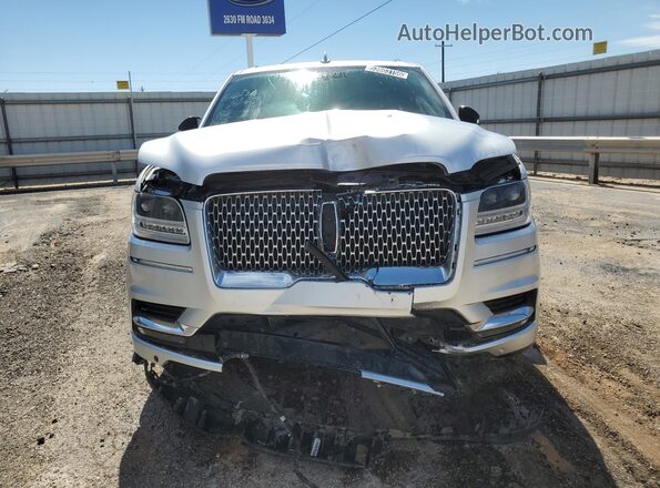 5LMJJ2HT5JEL05485 2018 LINCOLN NAVIGATOR Silver Widok wnętrza 360 stopni