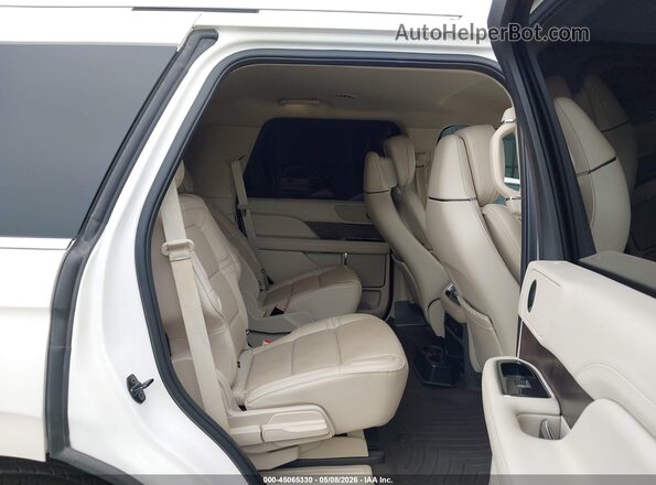 5LMJJ2HT7JEL12907 2018 LINCOLN NAVIGATOR White VIN კოდის სტიკერის ხედი