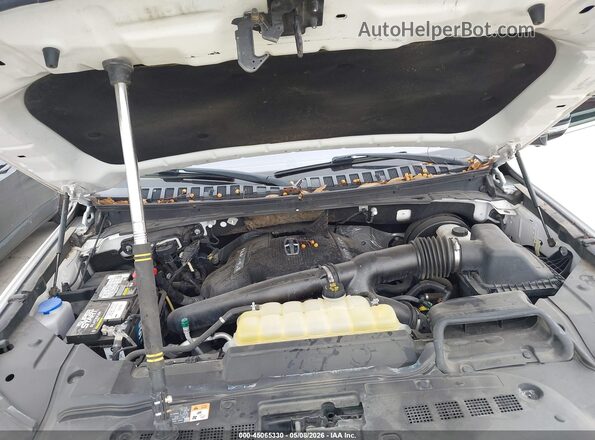 5LMJJ2HT7JEL12907 2018 LINCOLN NAVIGATOR White უკანა ხედი