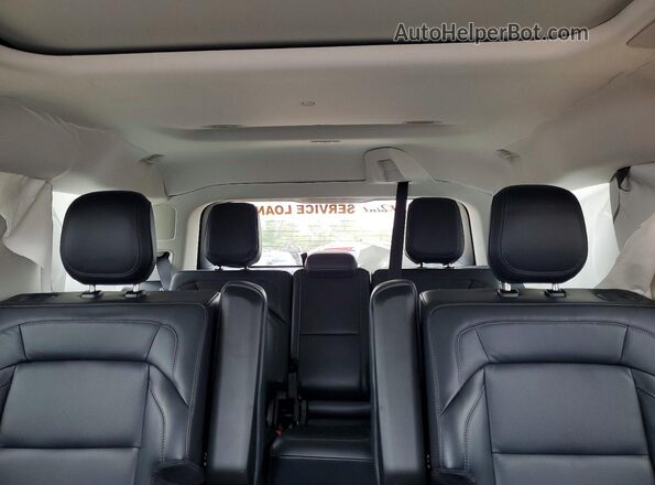 5LMJJ2LG1SEL21470 2025 LINCOLN NAVIGATOR Черный Вид задних сидений