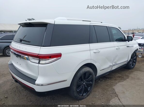 5LMJJ2LG2REL13016 2024 LINCOLN NAVIGATOR White Trasero derecho