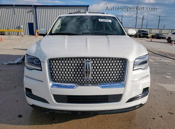 5LMJJ2LGXREL24295 2024 LINCOLN NAVIGATOR Белый Вид спереди