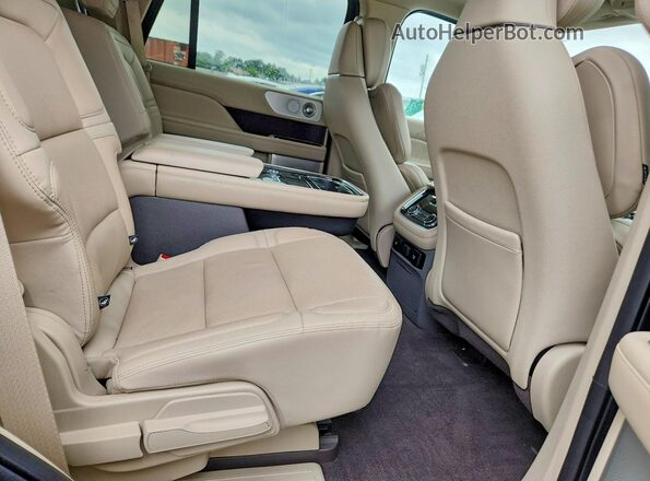 5LMJJ2LT1LEL11827 2020 LINCOLN NAVIGATOR Синий Вид задней части салона