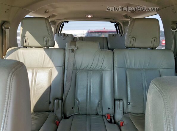 5LMJJ3HT5HEL09018 2017 LINCOLN NAVIGATOR Blue Rear seats view