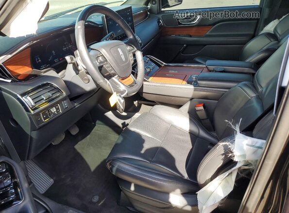 5LMJJ3NG1REL04360 2024 LINCOLN NAVIGATOR Черный Вид салона спереди
