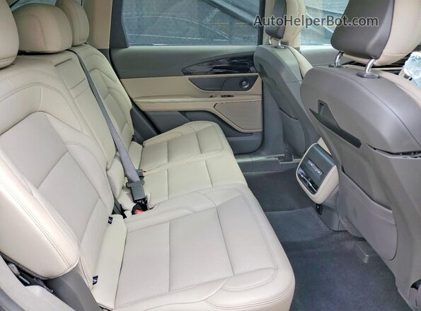5LMPJ8J44RJ796506 2024 LINCOLN NAUTILUS Черный Вид задней части салона