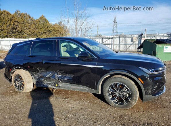 5LMPJ8J45SJ888214 2025 LINCOLN NAUTILUS Черный Передняя правая четверть
