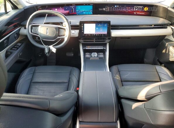 5LMPJ8KA4SJ908490 2025 LINCOLN NAUTILUS Black Vista del salpicadero