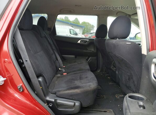 5N1AR2MM3GC639819 2016 NISSAN PATHFINDER Красный Вид задней части салона