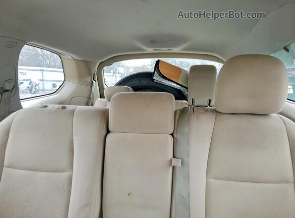 5N1AR2MN1GC623451 2016 NISSAN PATHFINDER Серый Вид задних сидений