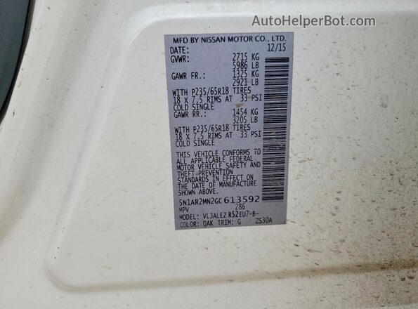 5N1AR2MN2GC613592 2016 NISSAN PATHFINDER White Engine compartment view