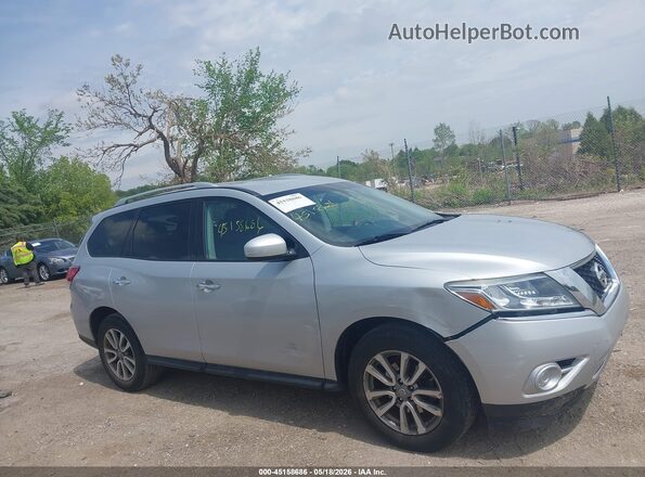 5N1AR2MN6GC636356 2016 NISSAN PATHFINDER Silver Widok wnętrza z tyłu
