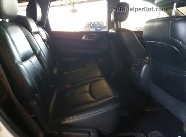 5N1AR2MN8GC641588 2016 NISSAN PATHFINDER White Rear interior view