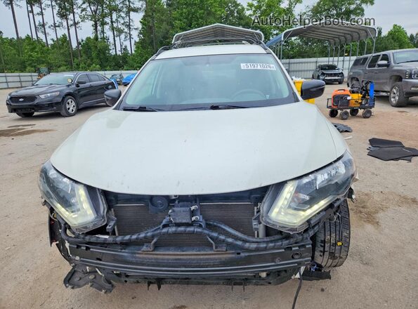 5N1AT2MT2HC826754 2017 NISSAN ROGUE Белый Вид спереди