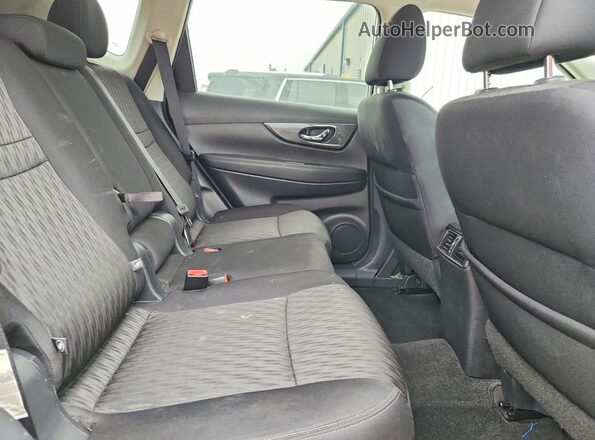 5N1AT2MT2HC826754 2017 NISSAN ROGUE Белый Вид задних сидений